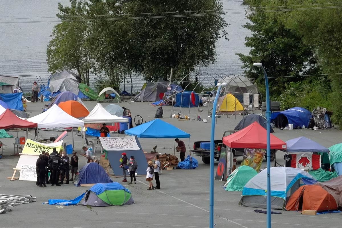 Vancouver Police Department captured clearing out Cram Park homeless encampment based on 2020 court order